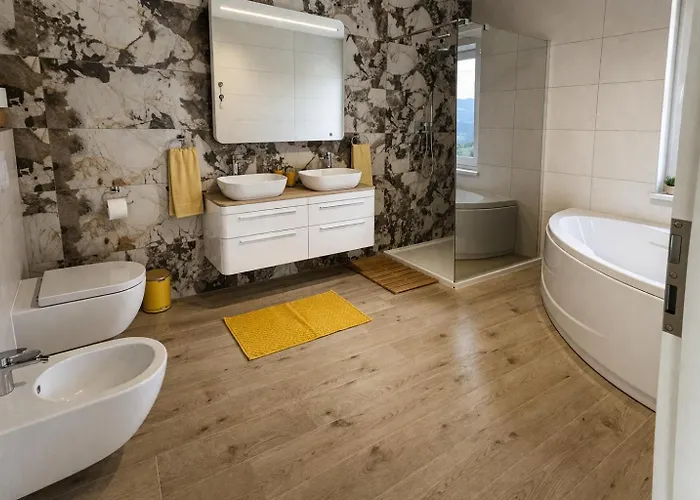 Villa Entire Vacation - Heated Pool,jacuzzi & Sauna Grimalda